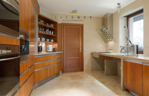 Nieruchomości na sprzedaż łódź