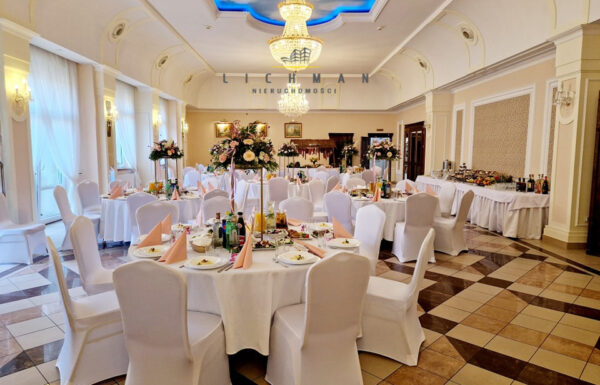 Obiekt hotelowy z salami bankietowy i SPA