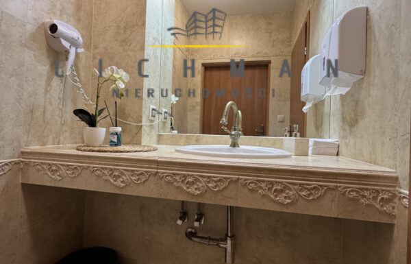 Obiekt hotelowy z salami bankietowy i SPA